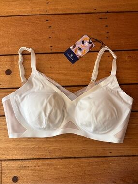Honeylove bra size XL tags still attached white/cream